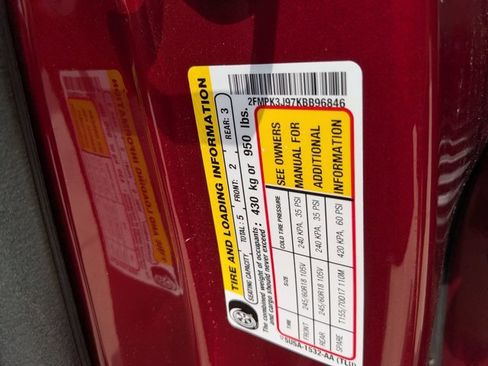 Used 2019 Ford Edge SEL w/ Equipment Group 201A FWD image 14