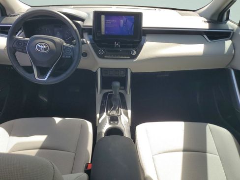 Used 2023 Toyota Corolla Cross LE FWD image 11