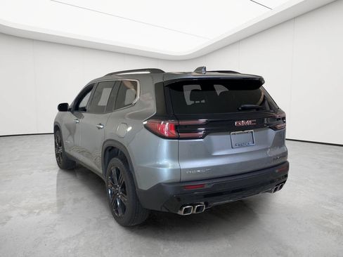 Used 2024 GMC Acadia Elevation w/ Black Edition FWD image 8