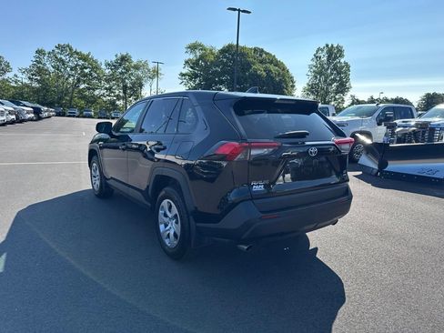 Used 2023 Toyota RAV4 LE AWD/4WD image 7