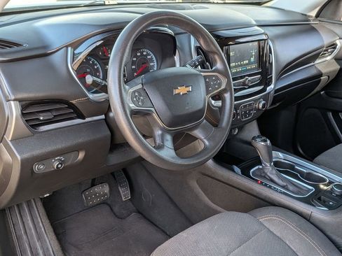 Used 2019 Chevrolet Traverse LS FWD image 32