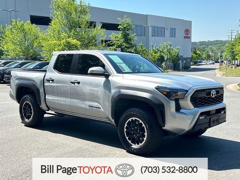 Used 2025 Toyota Tacoma TRD Off-Road w/ TRD Off Road Upgrade Package AWD/4WD image 1