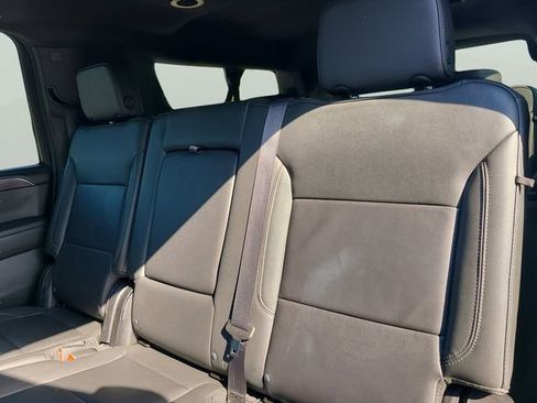 Used 2024 Chevrolet Suburban LT AWD/4WD image 7