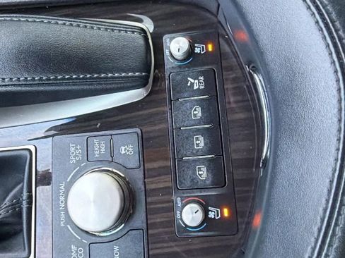 Used 2014 Lexus LS 460 L w/ Ultra Luxury Package image 64