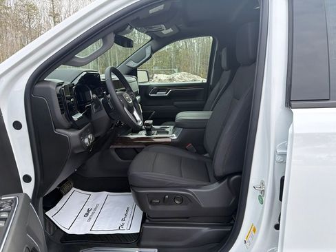 New 2026 GMC Sierra 1500 Elevation image 11