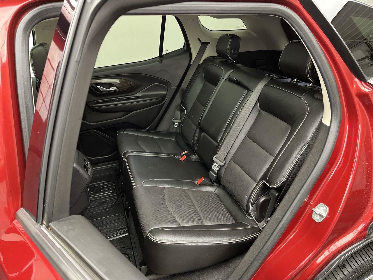 Used 2019 GMC Terrain Denali w/ Advanced Safety Package AWD/4WD image 12