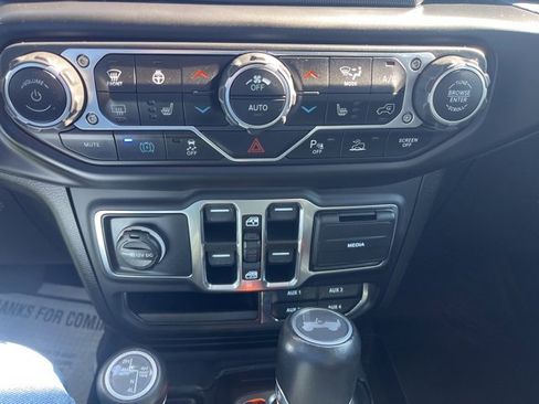 Used 2021 Jeep Wrangler Unlimited Sahara w/ Dual Top Group image 29