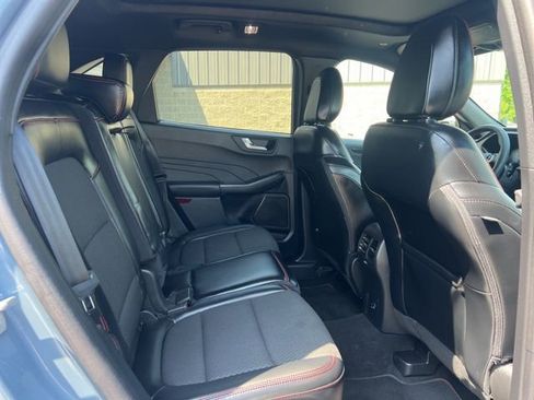 Used 2023 Ford Escape ST-Line w/ Tech Pack #1 AWD/4WD image 13