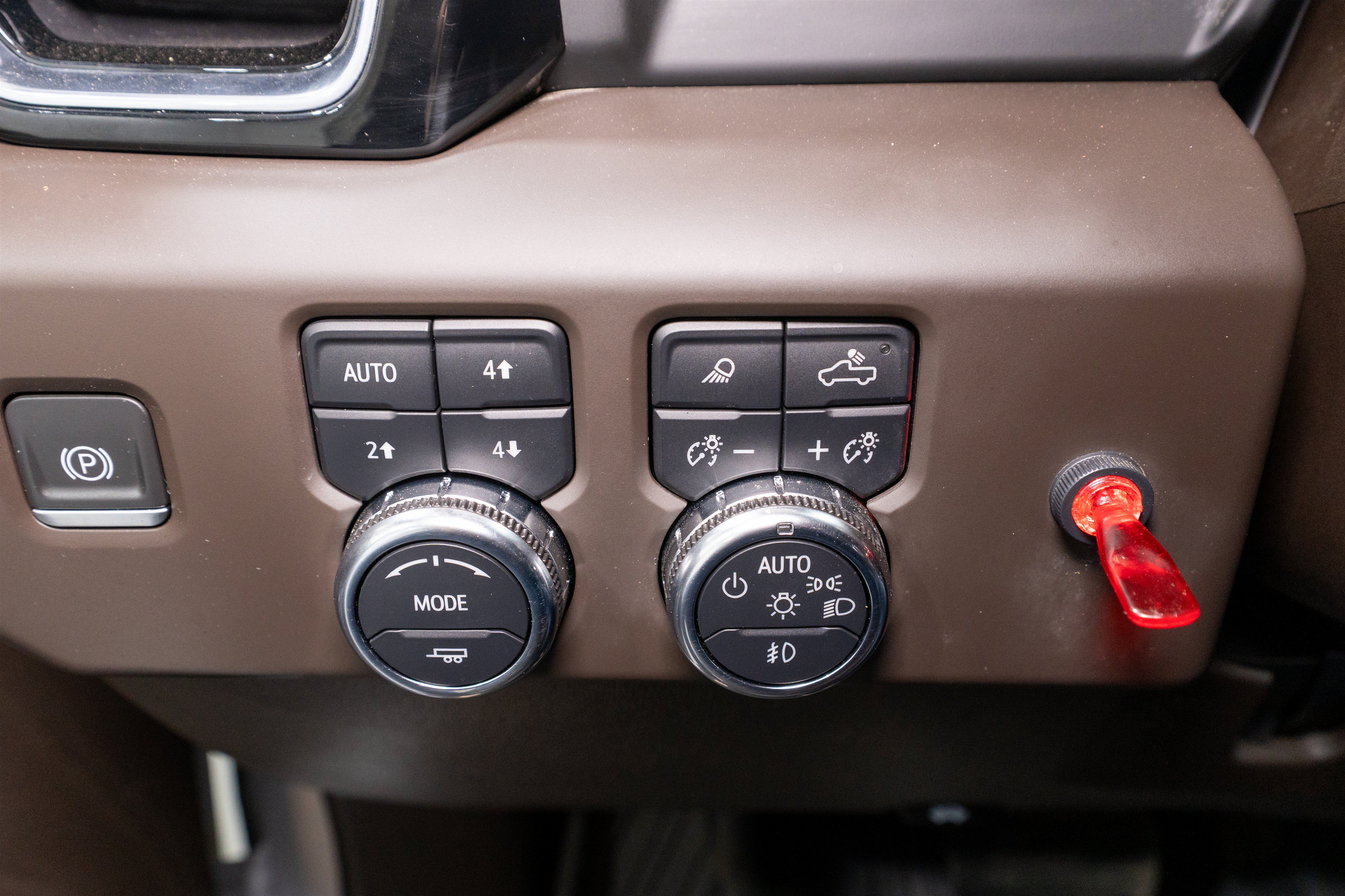 Used 2024 GMC Sierra 3500 Denali AWD/4WD image 33