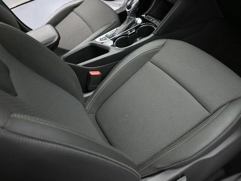 Used 2024 Buick Encore GX Preferred FWD image 35