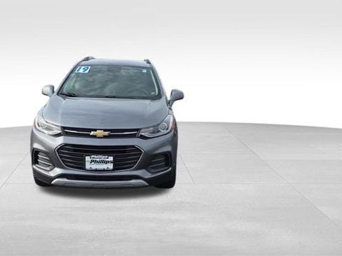 Certified 2019 Chevrolet Trax LT w/ LT Convenience Package AWD/4WD image 11
