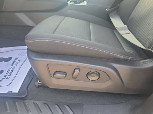 Used 2024 Chevrolet Colorado LT w/ LT Convenience Package II RWD image 12