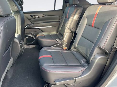 New 2026 Chevrolet Traverse RS image 18