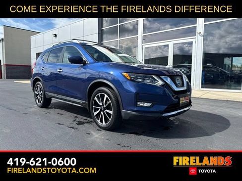 Used 2017 Nissan Rogue SL w/ SL Premium Package AWD/4WD image 1