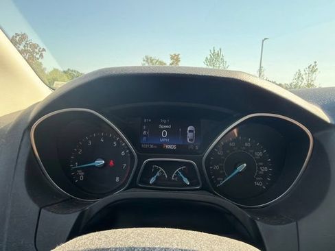 Used 2016 Ford Focus SE FWD image 38