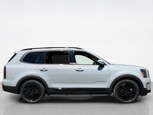 Used 2025 Kia Telluride SX Prestige X-Line AWD/4WD image 2
