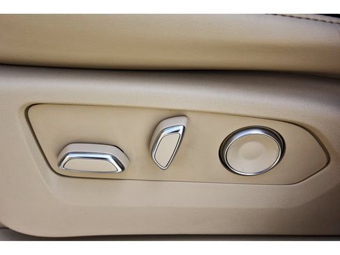 Certified 2023 Cadillac Escalade Premium Luxury w/ Performance Package AWD/4WD image 29