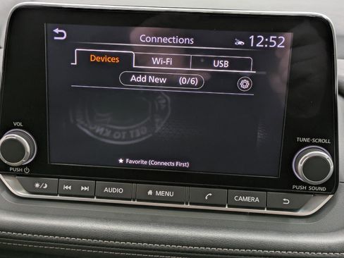 Used 2024 Nissan Rogue SV image 7