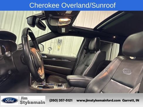 Used 2019 Jeep Grand Cherokee Overland AWD/4WD image 39