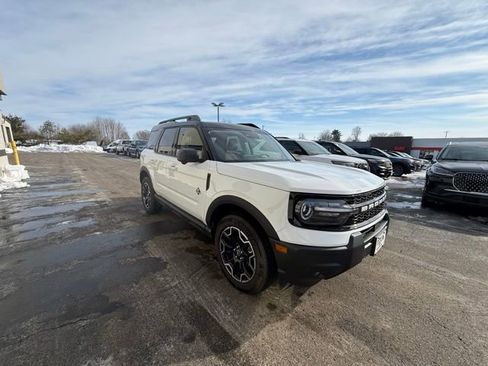 Used 2025 Ford Bronco Sport Outer Banks w/ Outer Banks Tech Package+ image 8