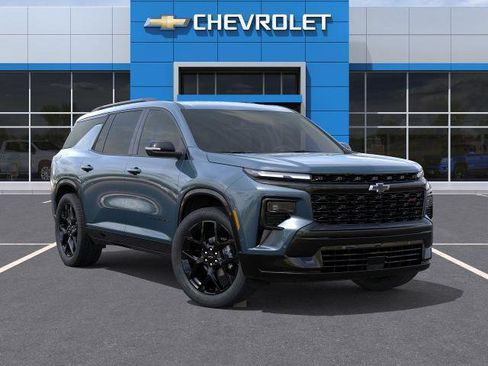 New 2026 Chevrolet Traverse RS w/ LPO, Floor Liner Package image 7