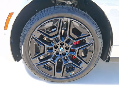 New 2026 BMW iX xDrive60 w/ M Sport Package image 11