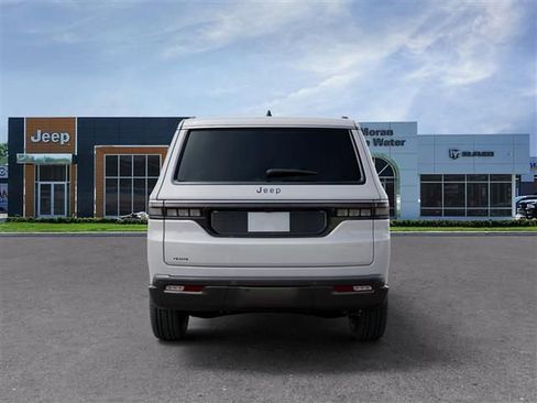 New 2026 Jeep Grand Wagoneer L 4WD w/ Premium Group I image 7