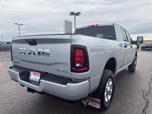 New 2026 RAM 2500 Big Horn AWD/4WD image 6