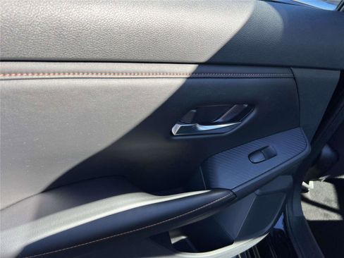 Certified 2023 Nissan Sentra SR w/ Trunk Package image 16