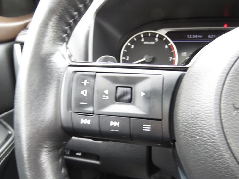 Used 2023 Nissan Rogue SL AWD/4WD image 22