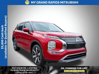 New 2025 Mitsubishi Outlander SE