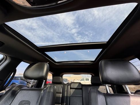Used 2017 Jeep Grand Cherokee Overland image 17