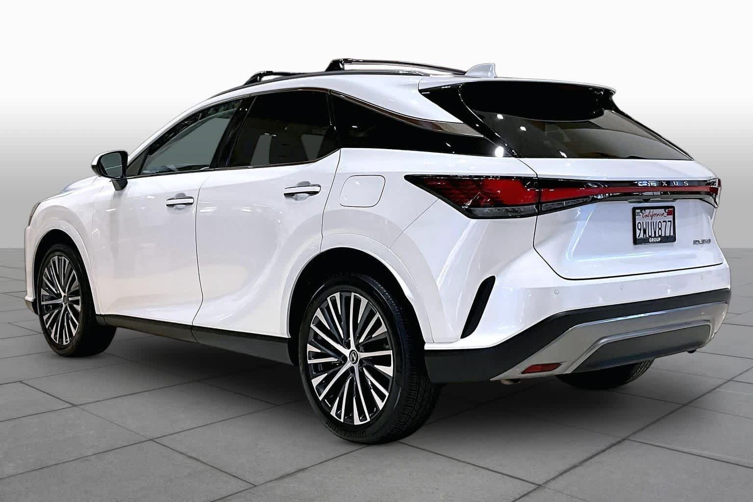 Certified 2026 Lexus RX 350 Premium Plus w/ Accessory Package (2T) FWD image 11