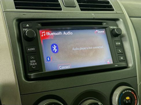 Used 2013 Toyota Corolla S image 16