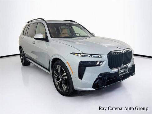 Used 2026 BMW X7 xDrive40i w/ M Sport Package AWD/4WD image 1