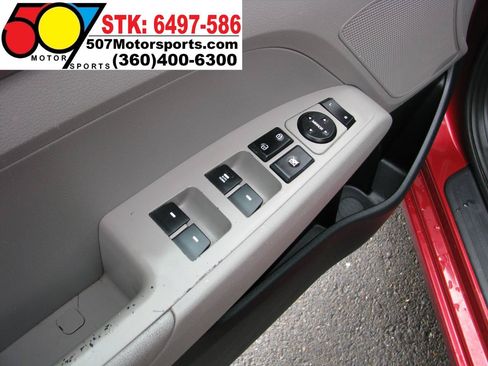 Used 2017 Hyundai Elantra SE FWD image 16