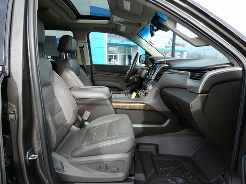 Used 2019 GMC Yukon Denali w/ Open Road Package image 13