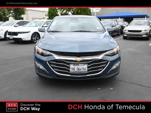 Used 2024 Chevrolet Malibu LT FWD image 2