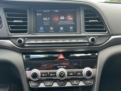 Used 2020 Hyundai Elantra SEL w/ Cargo Package (C1) FWD image 17