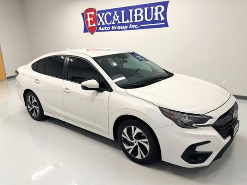 Used 2023 Subaru Legacy Premium image 4