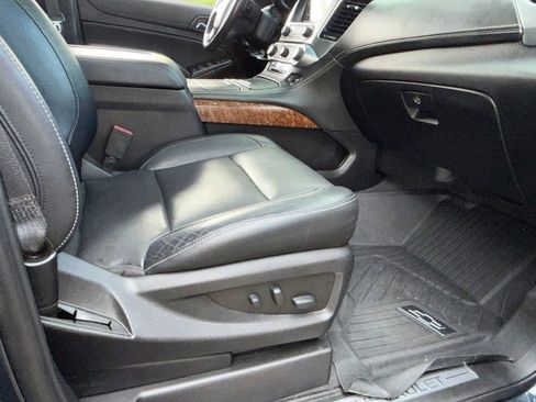 Used 2019 Chevrolet Tahoe Premier RWD image 19