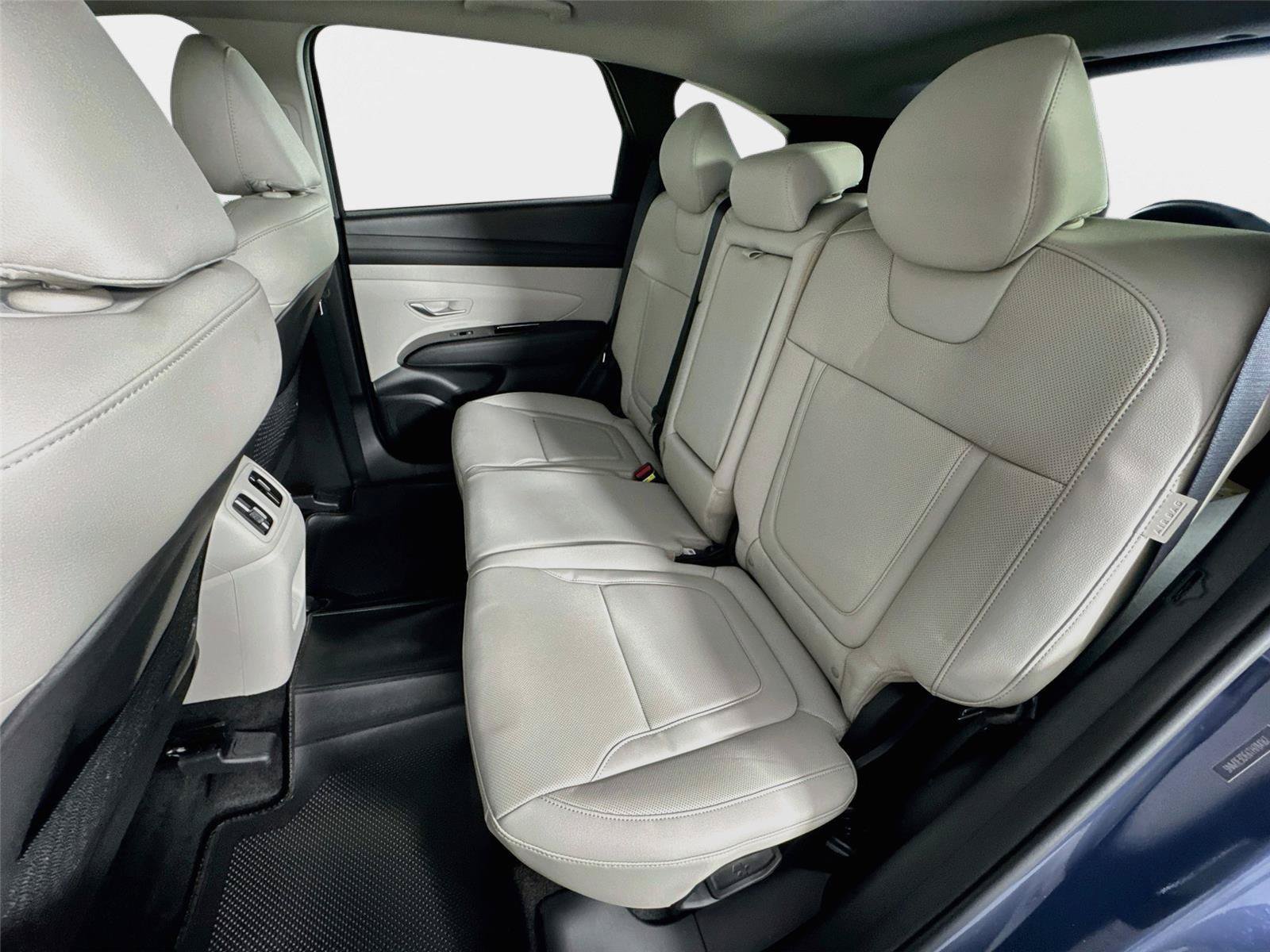 New 2026 Hyundai Tucson Limited FWD image 24
