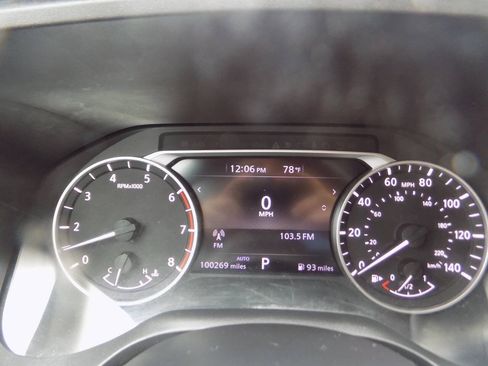 Used 2023 Nissan Rogue S AWD/4WD image 17
