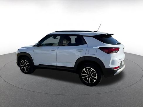 Used 2025 Chevrolet TrailBlazer LT image 10