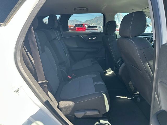 Certified 2025 Chevrolet Blazer LT AWD/4WD image 28