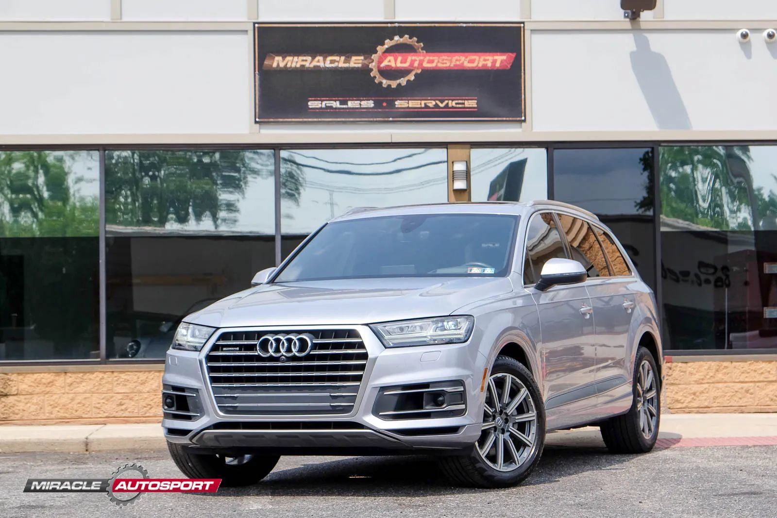 Used 2018 Audi Q7 3.0T Prestige AWD/4WD image 1