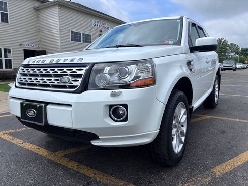Used 2013 Land Rover LR2 AWD/4WD image 2