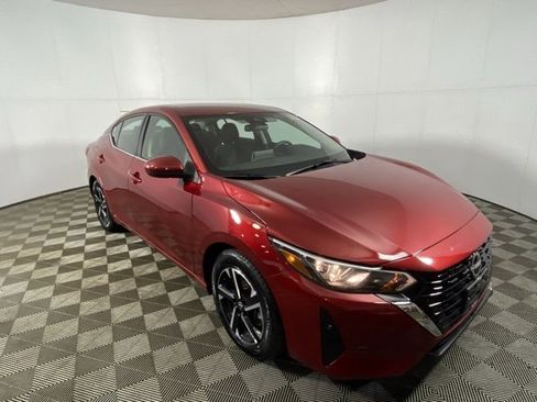 Used 2024 Nissan Sentra SV image 3