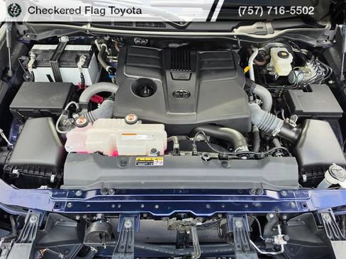 Used 2023 Toyota Tundra Platinum AWD/4WD image 11