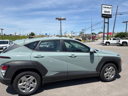 Used 2026 Hyundai Kona SE FWD image 15